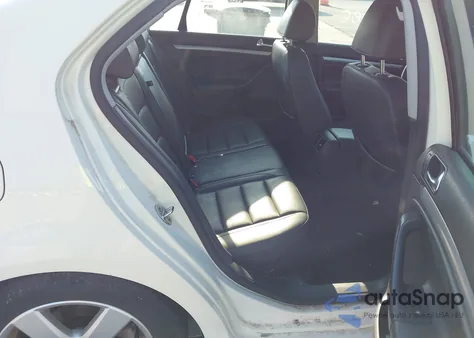 2008 Volkswagen Jetta Se/Sel from USA, damaged, VIN 3VWRM71K38M188426